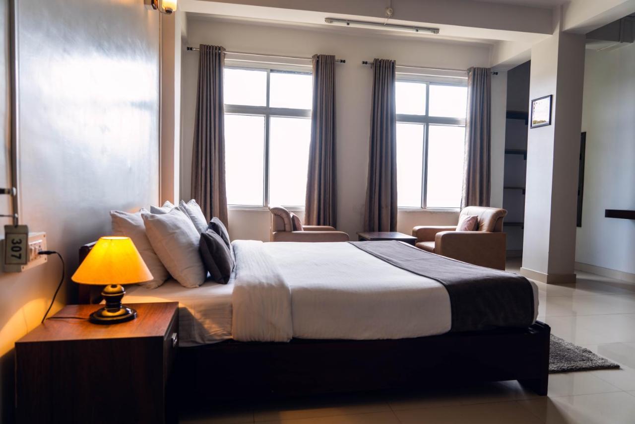 Hotel Ariel Kohima Экстерьер фото