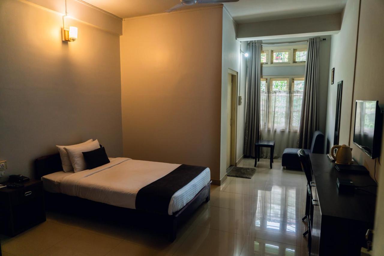 Hotel Ariel Kohima Экстерьер фото