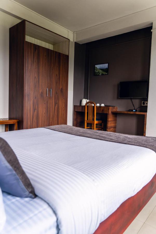 Hotel Ariel Kohima Экстерьер фото